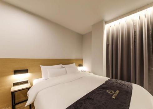 Gwangju Divine Hotel Gwangju Metropolitan City Quarto foto