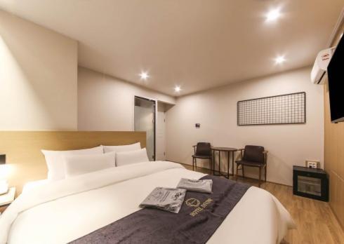 Gwangju Divine Hotel Gwangju Metropolitan City Quarto foto